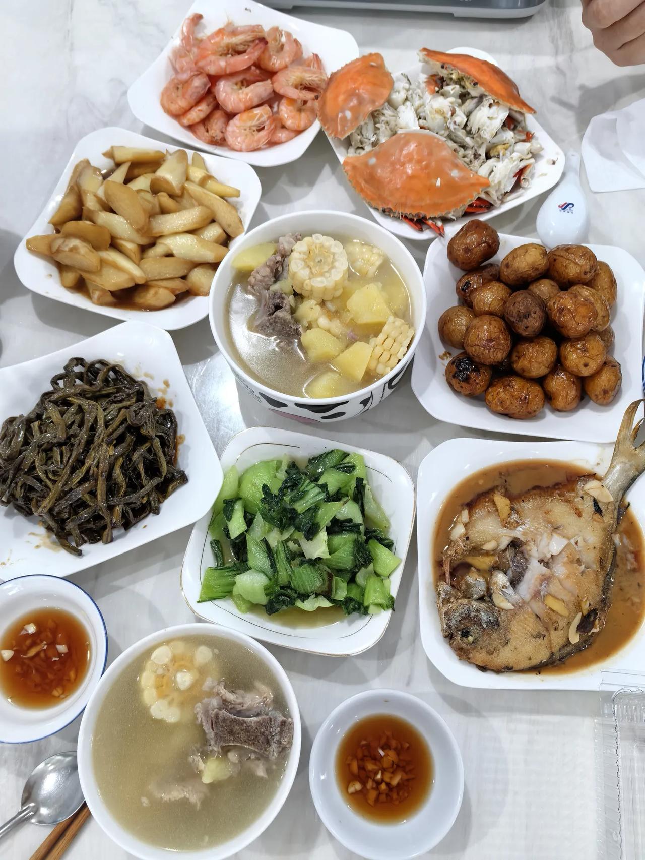 九十岁的婆婆平时都是低血压，今天突然飙到200婆婆一早打电话给我们