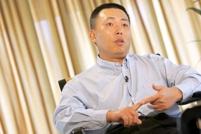 段永平的投资逻辑可以浓缩成一句话：买股票就是买公司，买公司就是买它未来净现金流的