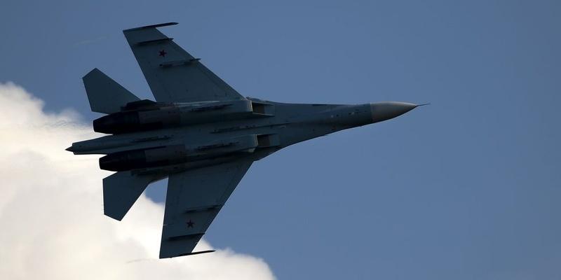 卢甘斯克上空爆发俄乌空战！4月21日《俄罗斯报》报道。昨天上午11:30左