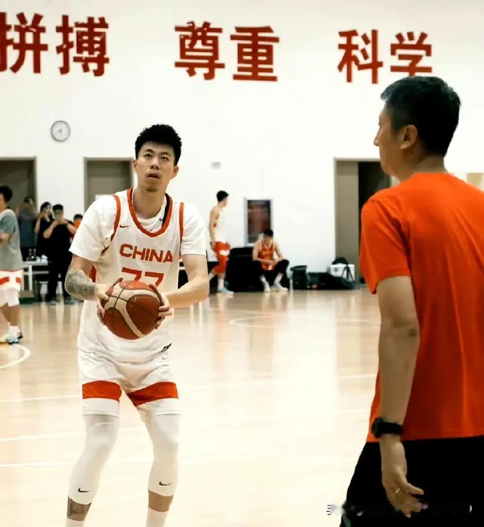 大家说为什么张镇麟在球迷中风评这么差？他真的有这么差吗？刚刚大婚后的张镇麟入选