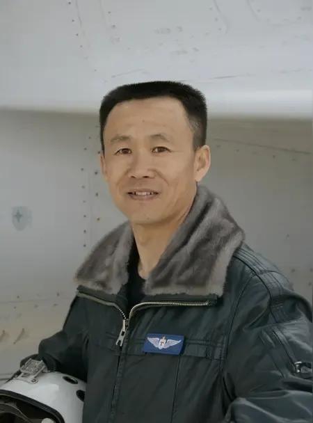 中国功勋试飞员李中华评论印巴“5.07”空战近日有媒体采访李中华时，他评论此