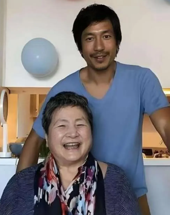 终于知道，原和玉为什么不出来拍戏了，原因很简单，不是他没资源，而是他已经有了