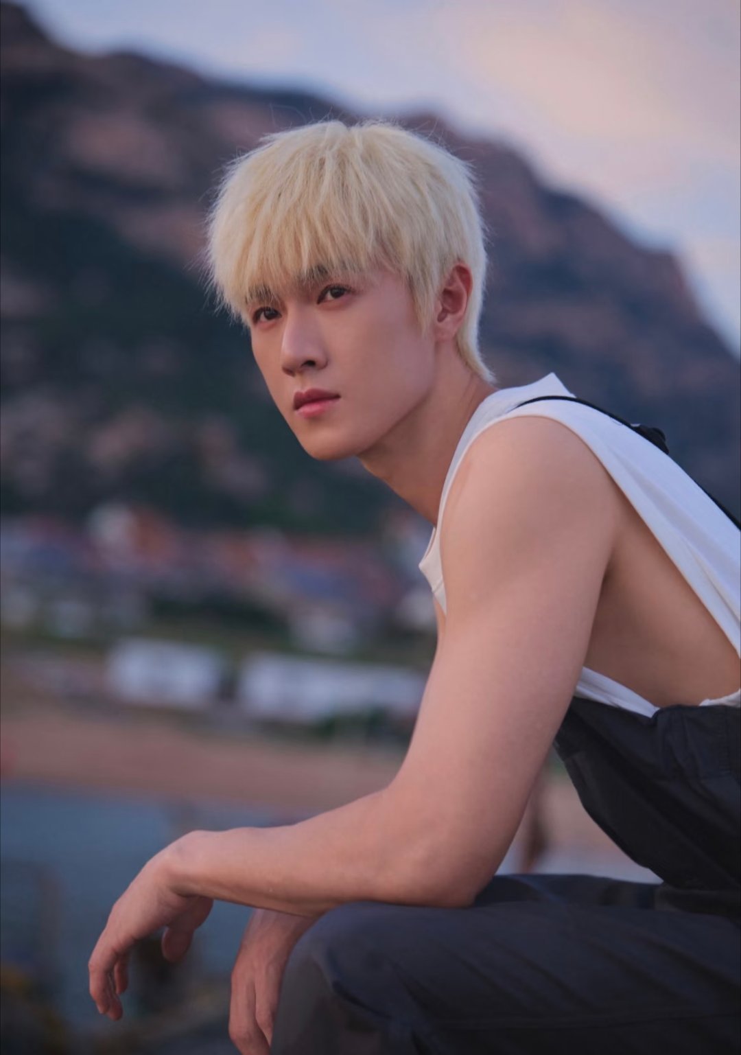 盘点那些最适合金发的男明星：TOP9王鹤棣TOP8侯明昊TOP7李昀锐TO