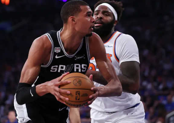 29分惨案！马刺输得窝囊，福克斯一脑短路葬送胜利06月11日，NBA总决赛