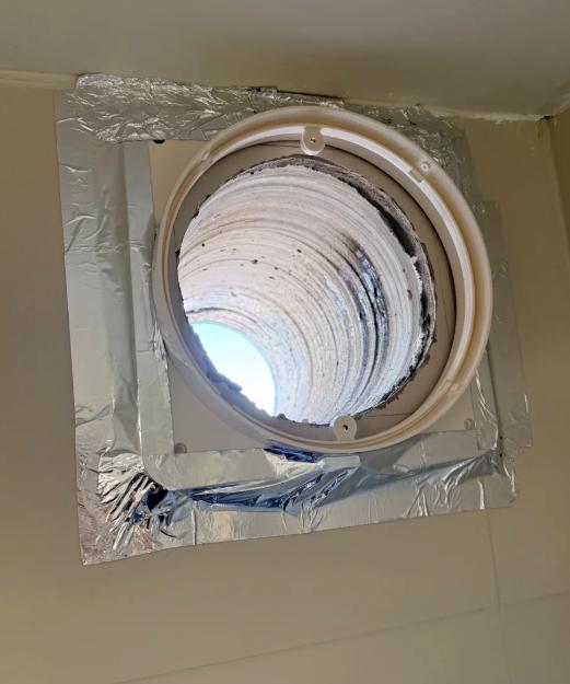 花15万装修，却天天闻邻居的油烟味，上厕所还被冷风吹！找工人返工，人家说“跟你