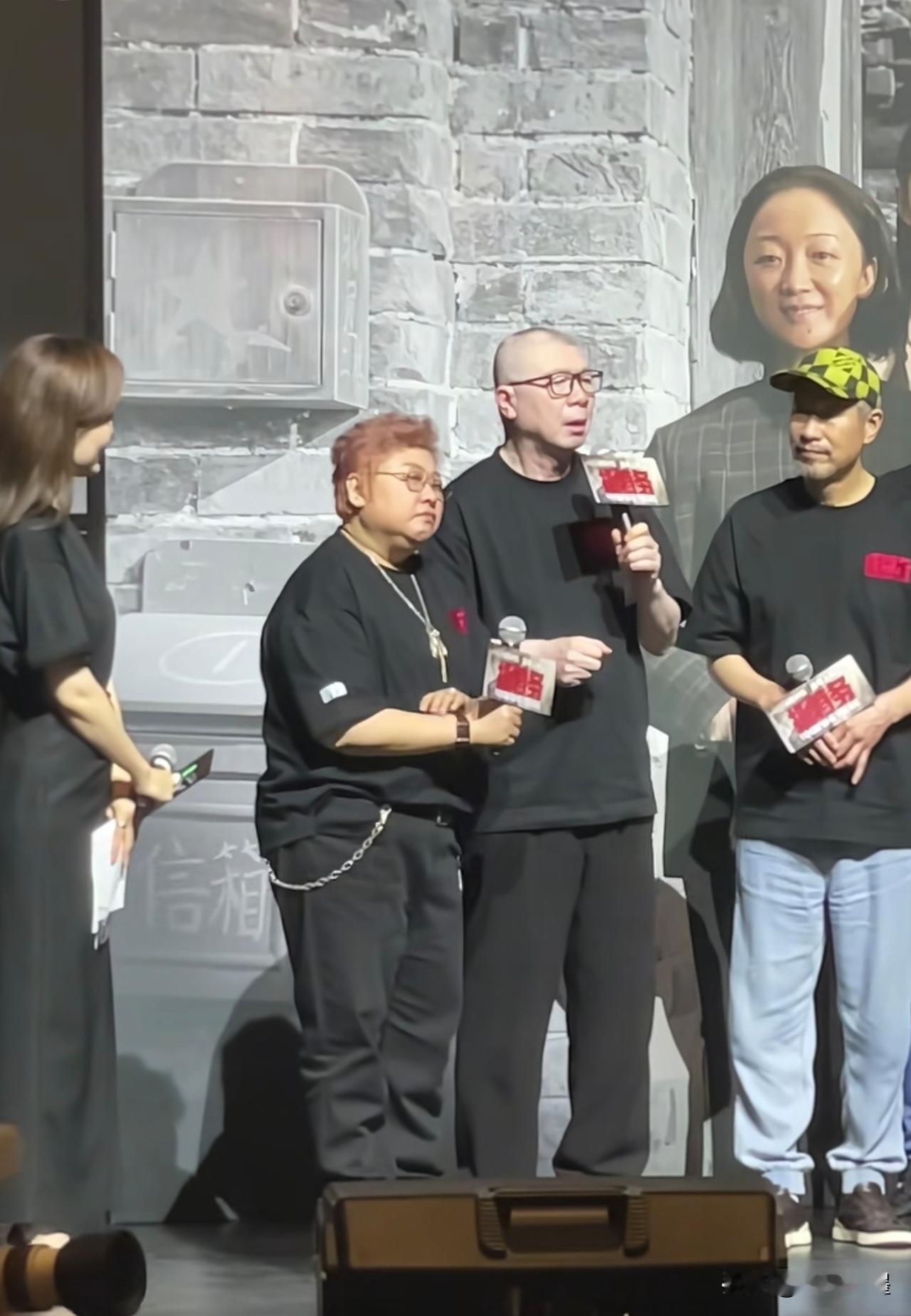 “走个面”！走什么“面”：人情归私下，市场归观众——这是边界也是底线！1，香港