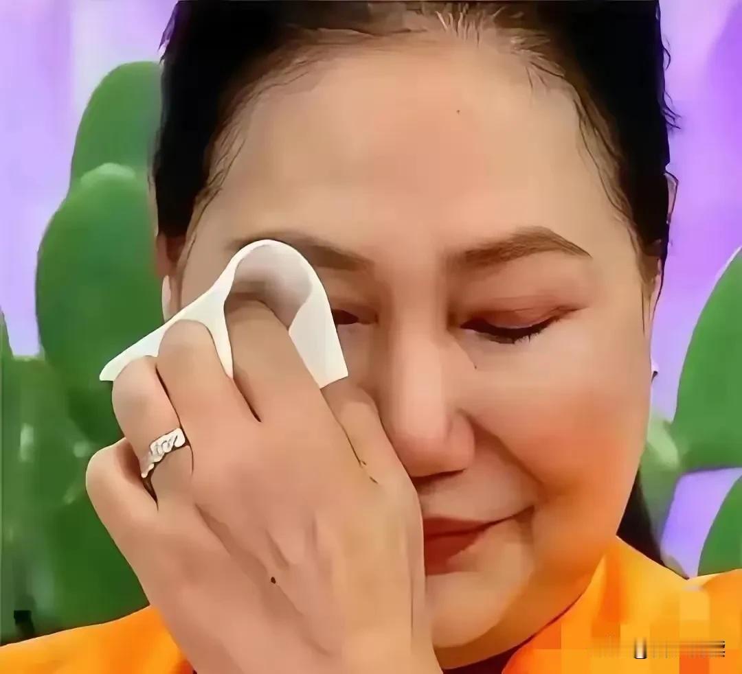 大S的亖很多人都怪光头情绪稳定也有的怪妹妹小S见亖不救还有的怪因为前夫