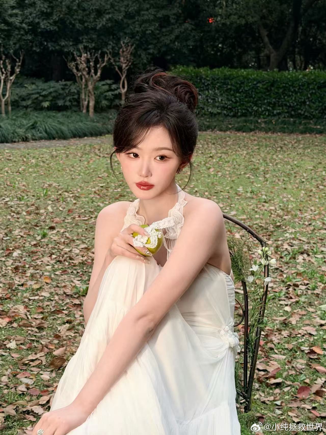 孔雪儿你美孔雪儿让我想了半天漂亮话谁懂孔雪儿这种青苹果般的清甜感，挂脖白裙直接