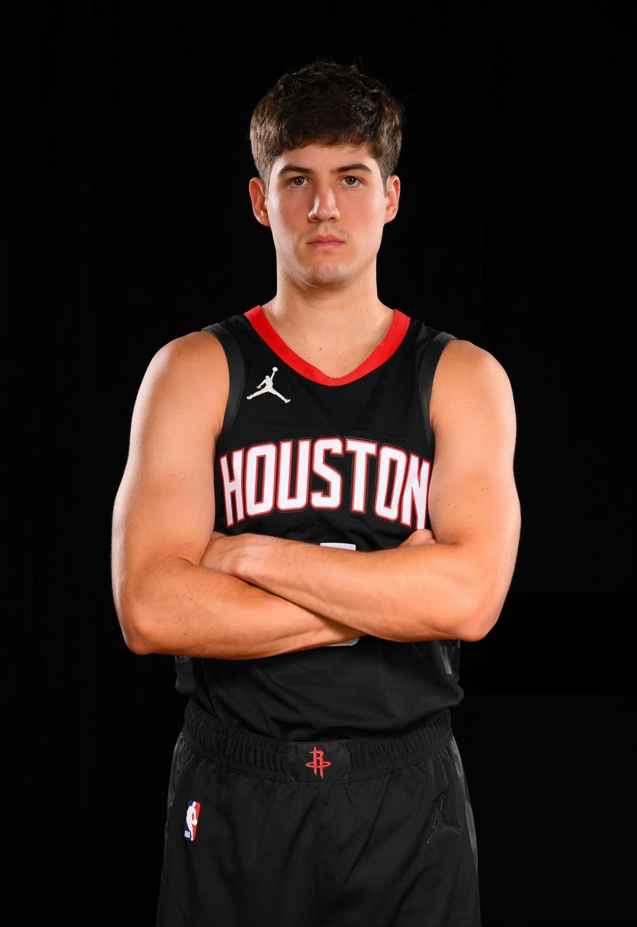 火箭输给掘金也值了，谢泼德就是控卫的答案火箭输给掘金，谢泼德替补37分钟，投