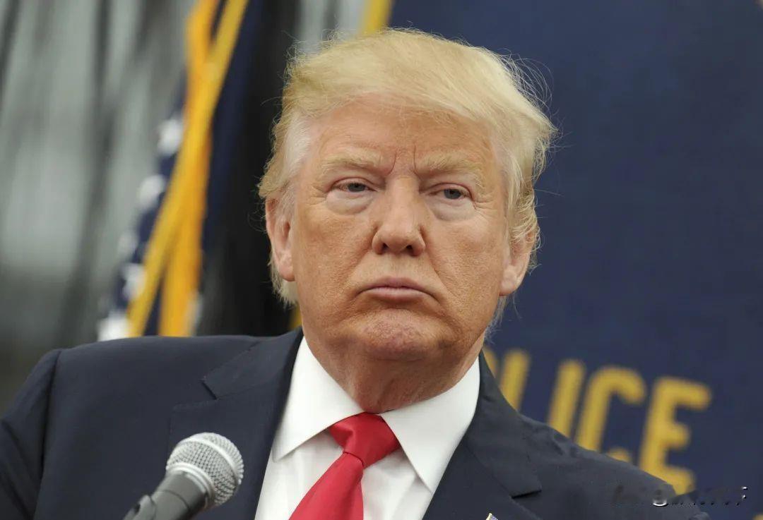 美国出重拳！两党提议：谁购俄罗斯石油，立即剔除全球金融体系！来源:嘻嘻乐画屋