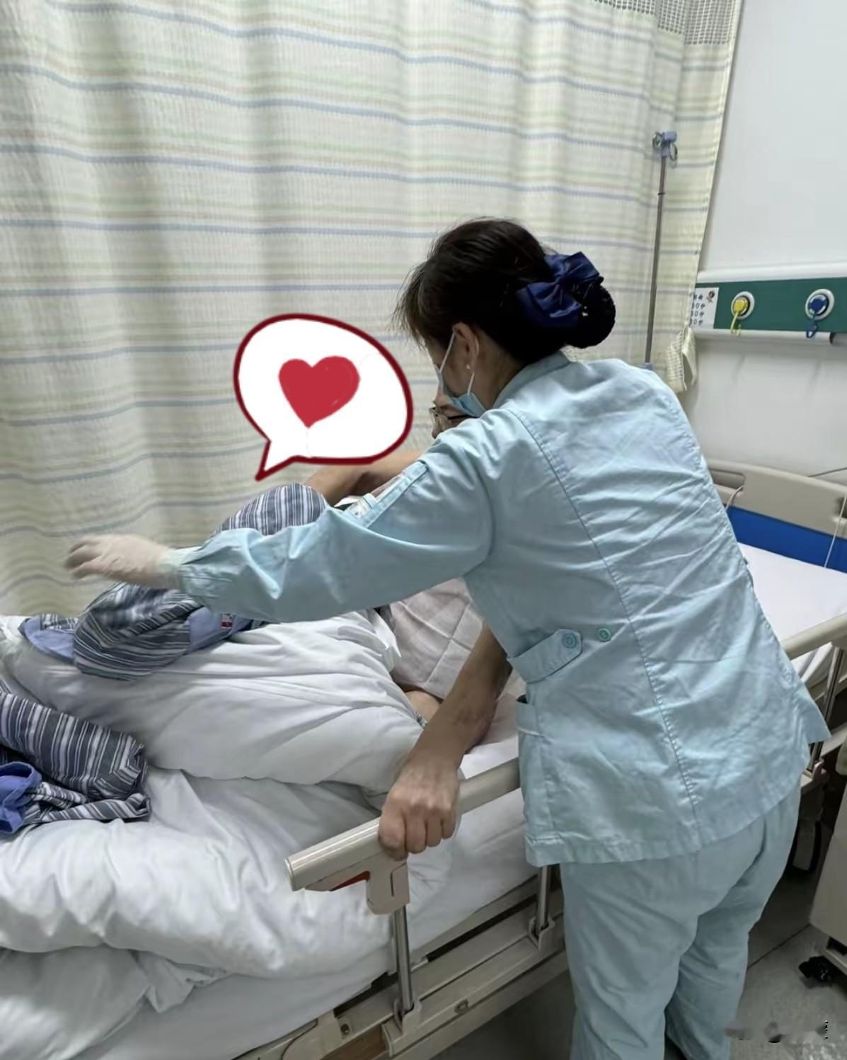 一位医院护工说过一段话，我听完后背全是凉的。她说：“人只要躺下了，不能自己上