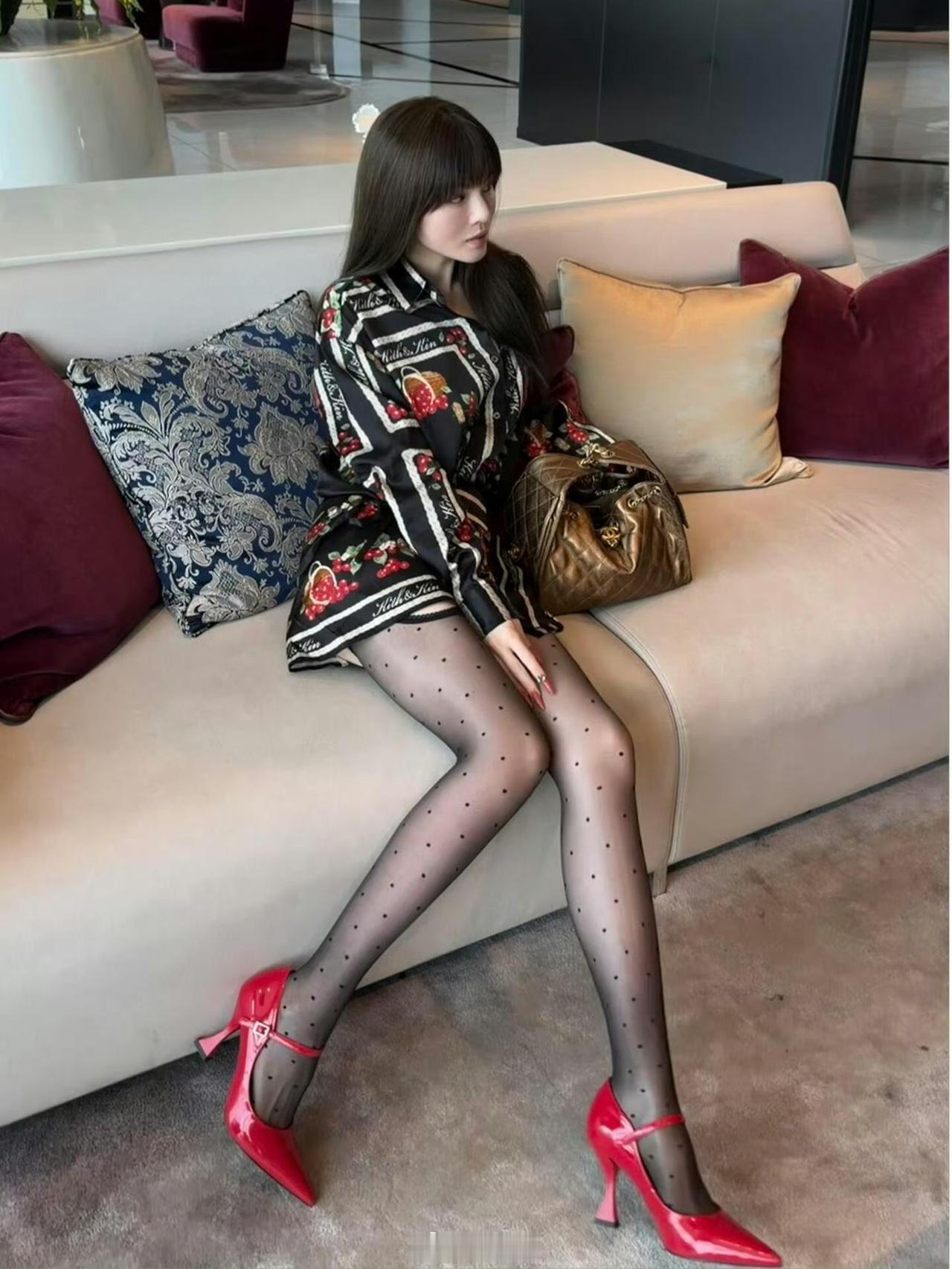 l美女罢了​​​