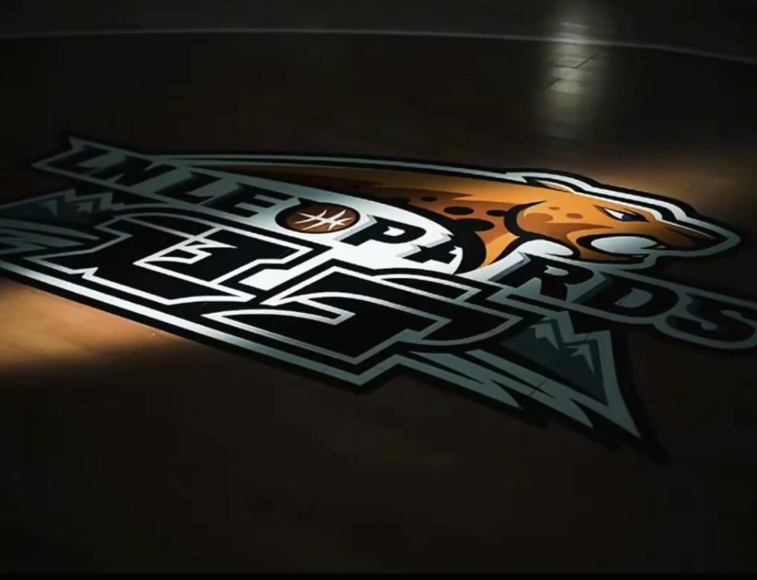 不得不说！从一波四连败看，辽宁男篮现在真是把最差的选项凑齐了！1.没进攻！除