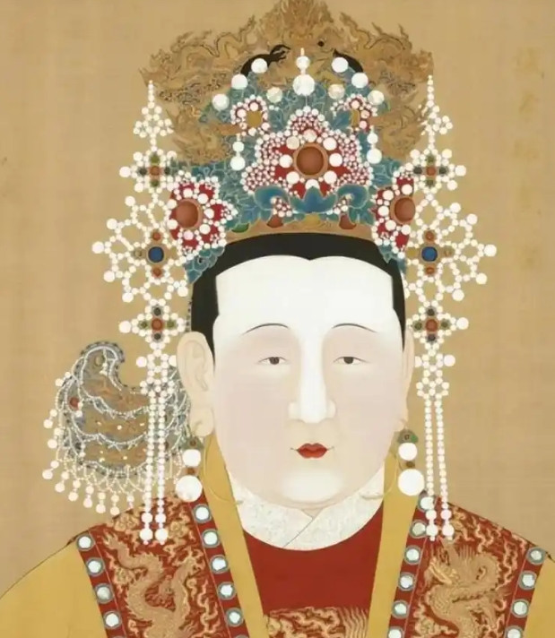 1425年，朱高炽临终前告知张皇后自己要5个后妃陪葬。张皇后点头表示明白，转身就