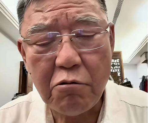 李立群在视频里直言台湾辣椒一斤要73元，直呼贵到吃不起，这波吐槽也让网友看清了