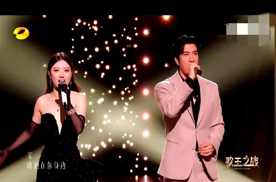 “王力宏把嗓子收成了气音，单依纯的高音却劈了叉。”昨晚《声生不息》合唱，弹幕秒炸
