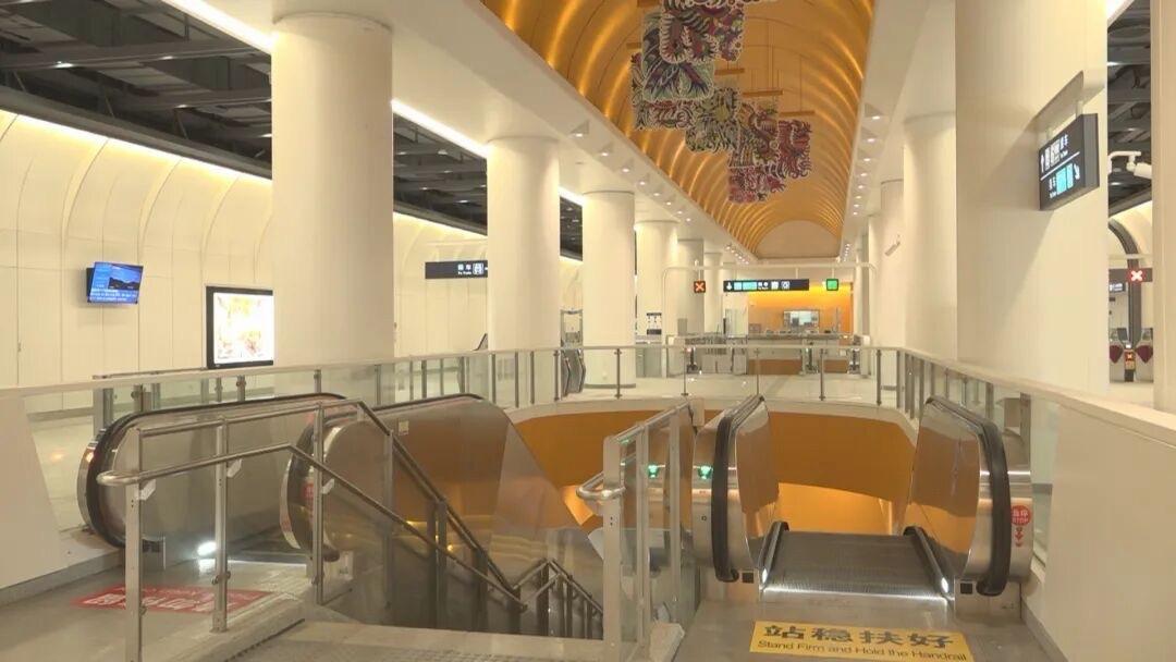 今天（12月27日），北京地铁迎来了历史性的一刻！随着17号线中段、18号线、6