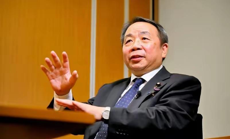 这次连脸都不要了。8月1日，入了日籍的石平太郎跳出来替日本刚挂牌的“国家情报局