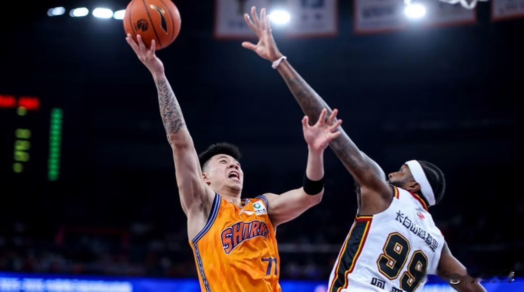 张镇麟首秀10分！上海95：85轻取吉林，看看球员数据，谁是赢球功臣？！01