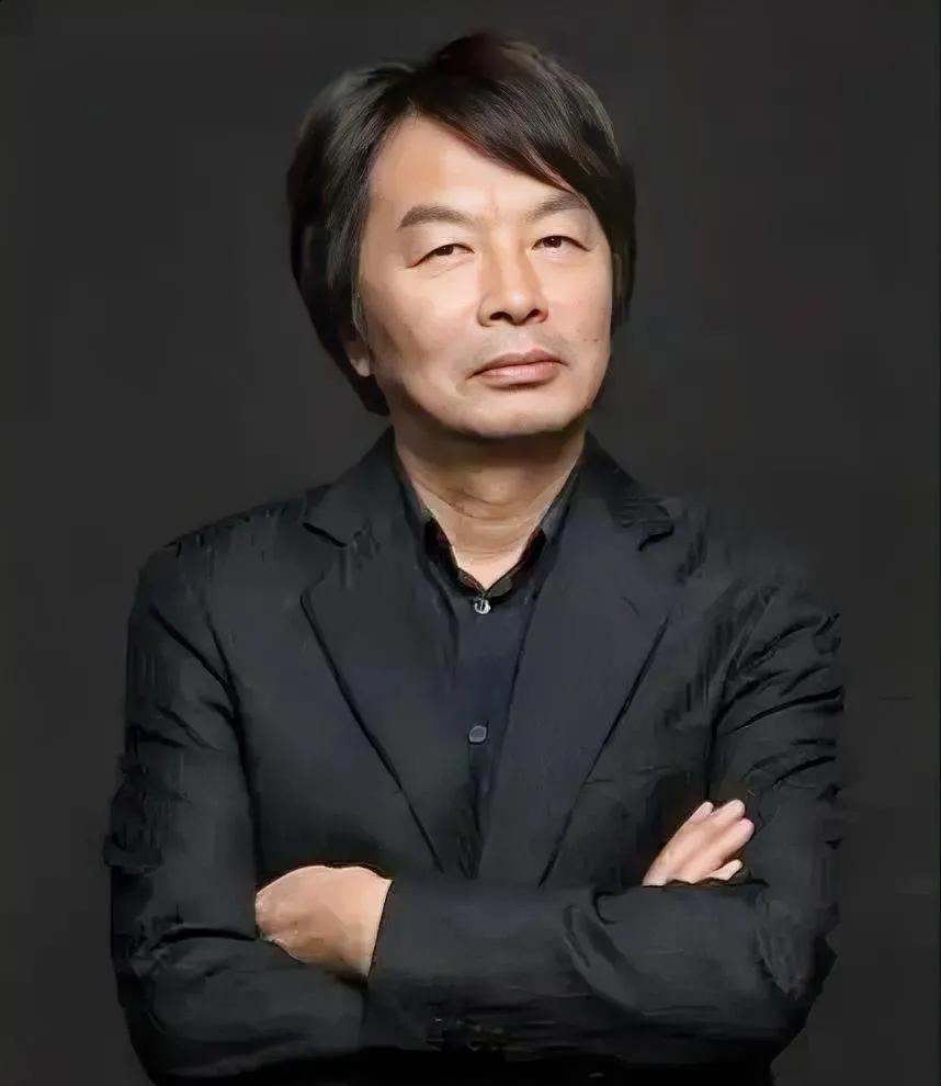 北大才子刘震云说：“想要不被别人拿捏，就要牢记一句话：和别人冲突时，只说你，不