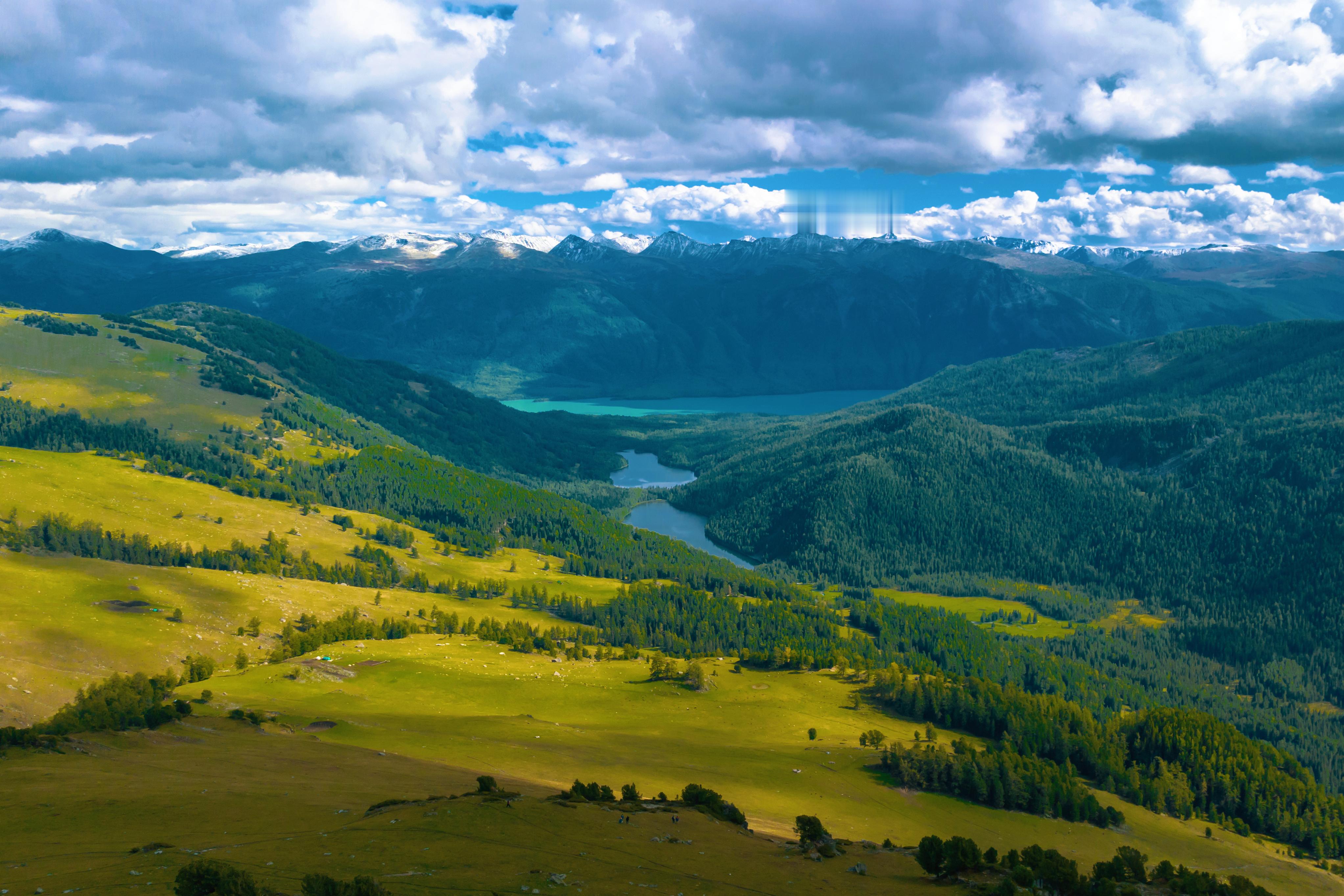 刚参加完哈巴河县文旅推介会，我已经是N次踏足这片“辽・愈之地”了，看到了很多熟悉