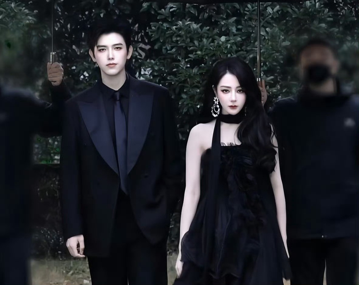 热巴陈飞宇伟大的姐狗白日提灯剧宣好用心白日提灯剧宣好用心，热巴陈飞宇伟大的姐狗