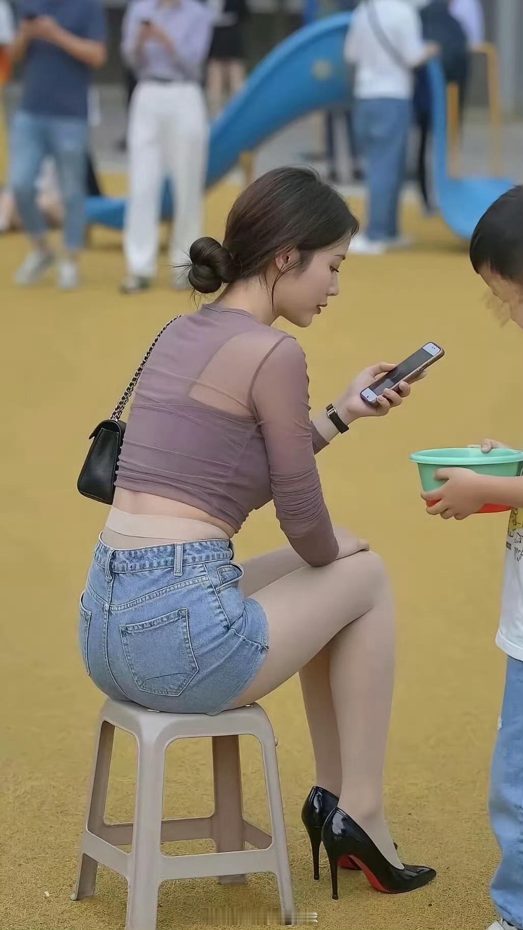 宝妈放牛主打清凉