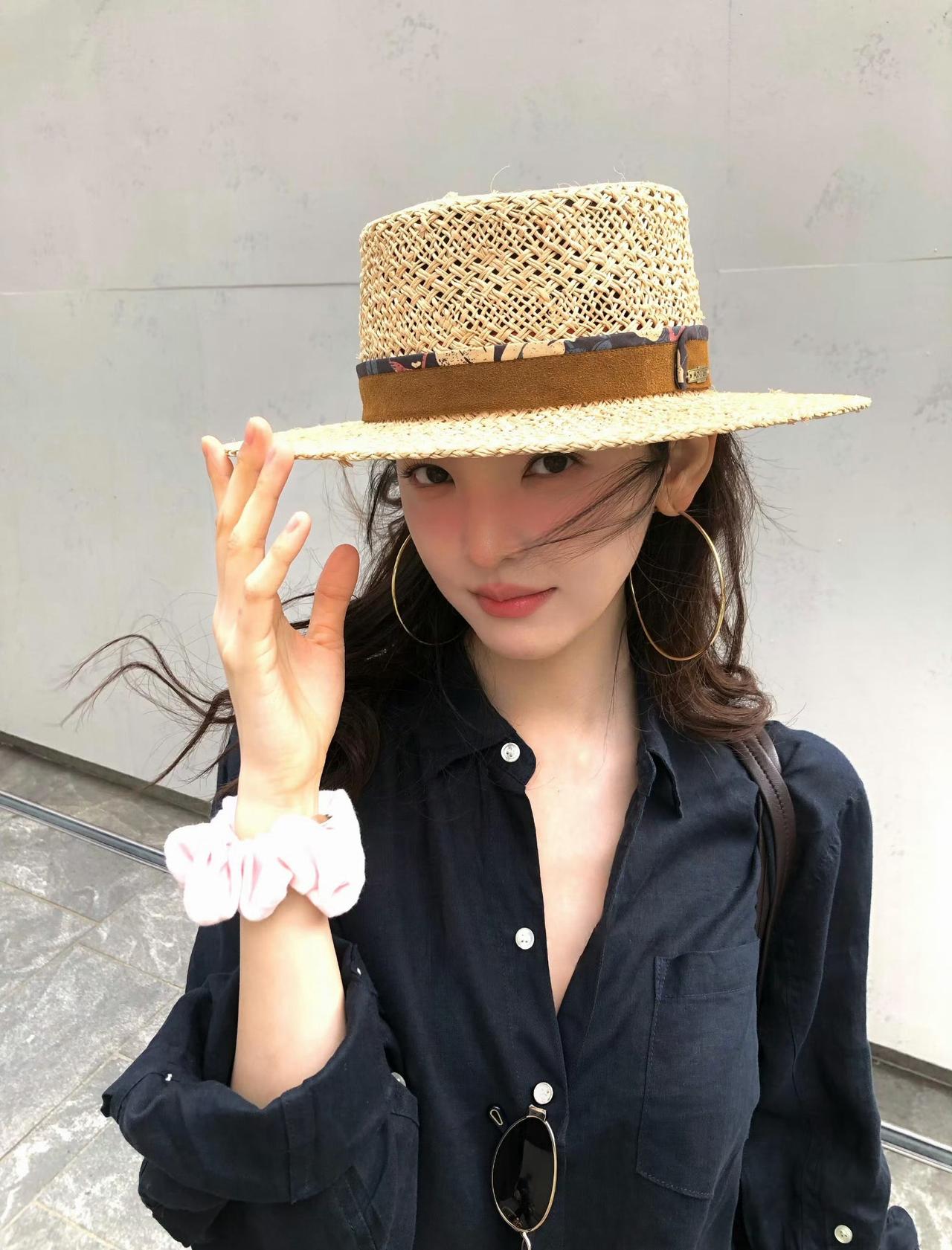 温俊in韩国拍的章若楠完完全全拍出了此女的颜值，好韩啊欧尼​​​