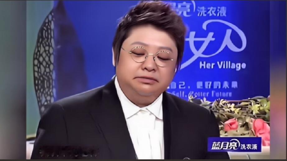 韩红对蒋欣说：我演华妃也行，比你还跋扈蒋欣笑了：“你还是演皇上吧。”对面的