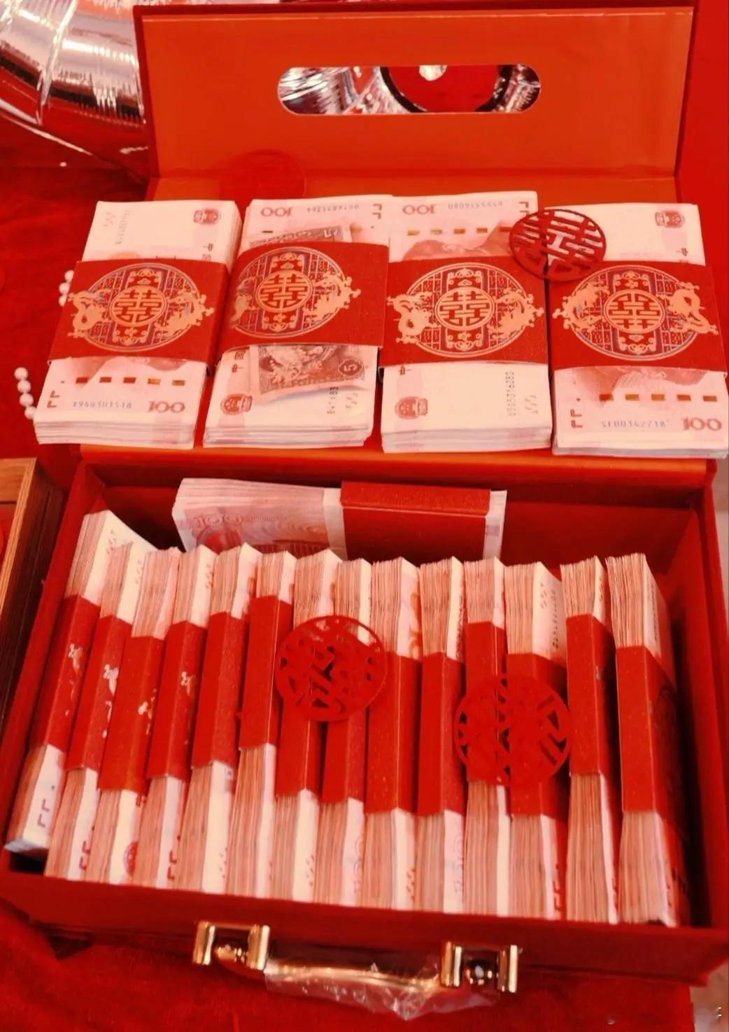 金价癫了金价你别涨了吧，都影响别人结婚了，原来800多一克，现在飙升到1400多