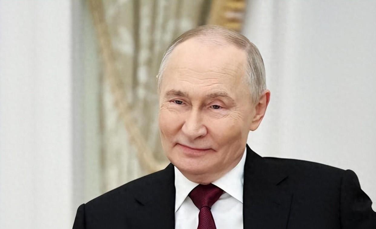 不让美只手遮天，普京即将访华！俄外长已确认，中俄要联手办大事！俄乌战火已经烧了