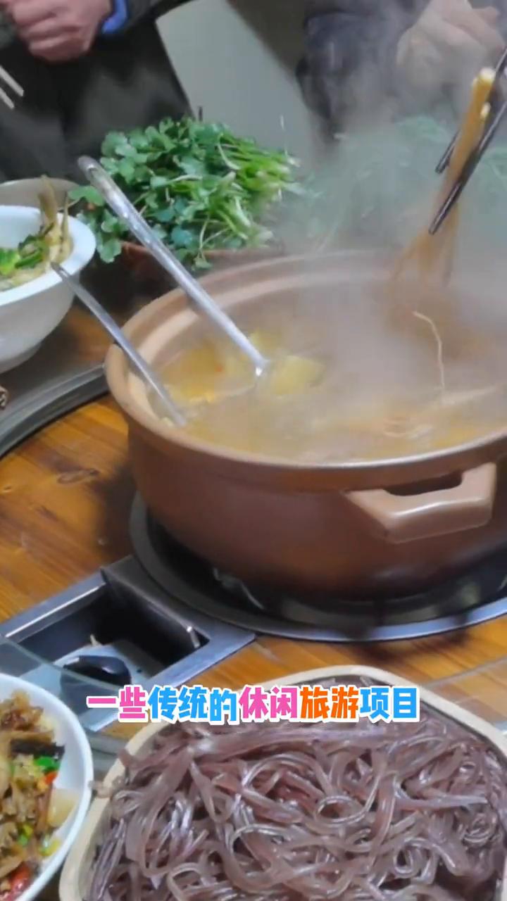 休闲农业容易踩的10个坑(4)。休闲农业第四个坑：同质化问题。有些老板做休闲农