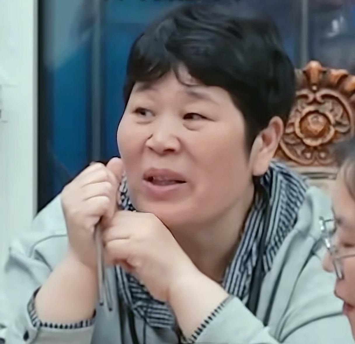 代入房主任女儿的视角，真的狠狠理解了鲁迅说的那句话，-僕人翻身的时候，是不允