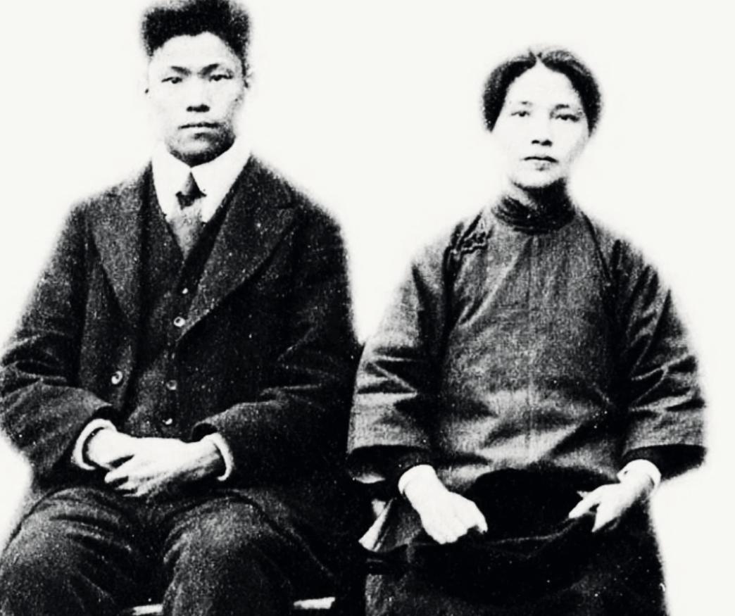 革命先烈蔡和森有两子两女，他们的职位及成就如何？上海解放后，养母李孟君去找组