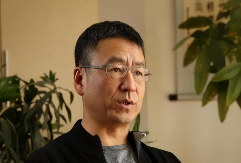这才是真实晚年丁克生活，央视一哥张宏民是残酷例子，有钱也没用  2