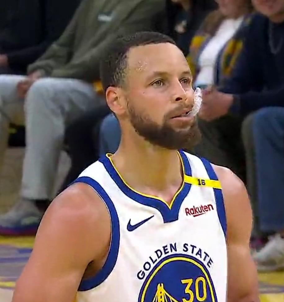 同样是2009年的乐透秀！！！哈登：开赛至今打了23场比赛，场均35.3分钟，