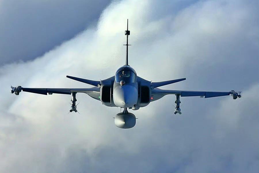 F-39战斗机是巴西空军对瑞典萨博公司JAS-39E/F“鹰狮”（Gripen）