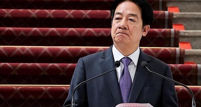 特朗普：中方向他保证，在他任期，北京不会采取任何行动实现两岸统一。咱们先来看看