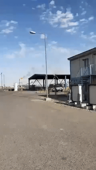 伊朗🇮🇷的“飞天小摩托”沙赫德自杀式无人机。飞行速度慢，发动机燥音大，却是