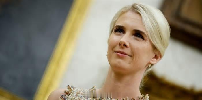 川普高级助理NatalieHarp可能对禁止CNN等媒体进入白宫有关联CNN