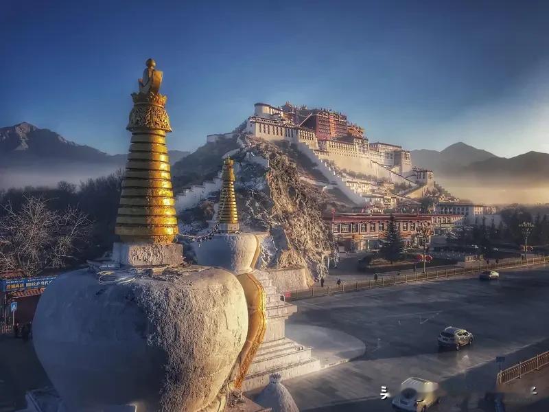 冬日生活打卡季冬日生活简直是一场温暖与惊喜交织的旅程。当雪花飘落，世界银装素裹