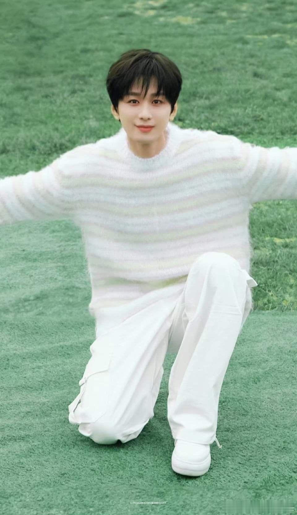 成毅英雄志cy成毅卢云"你照亮了我的平凡岁月，我也想温暖你的追梦之路。"英雄志