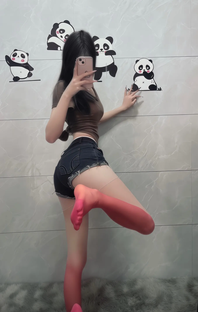这是什么？黄狗撒尿吗？