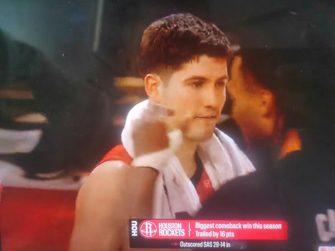 探花引领火箭的蜕变！火箭主场111-106，主场拿下马刺！3