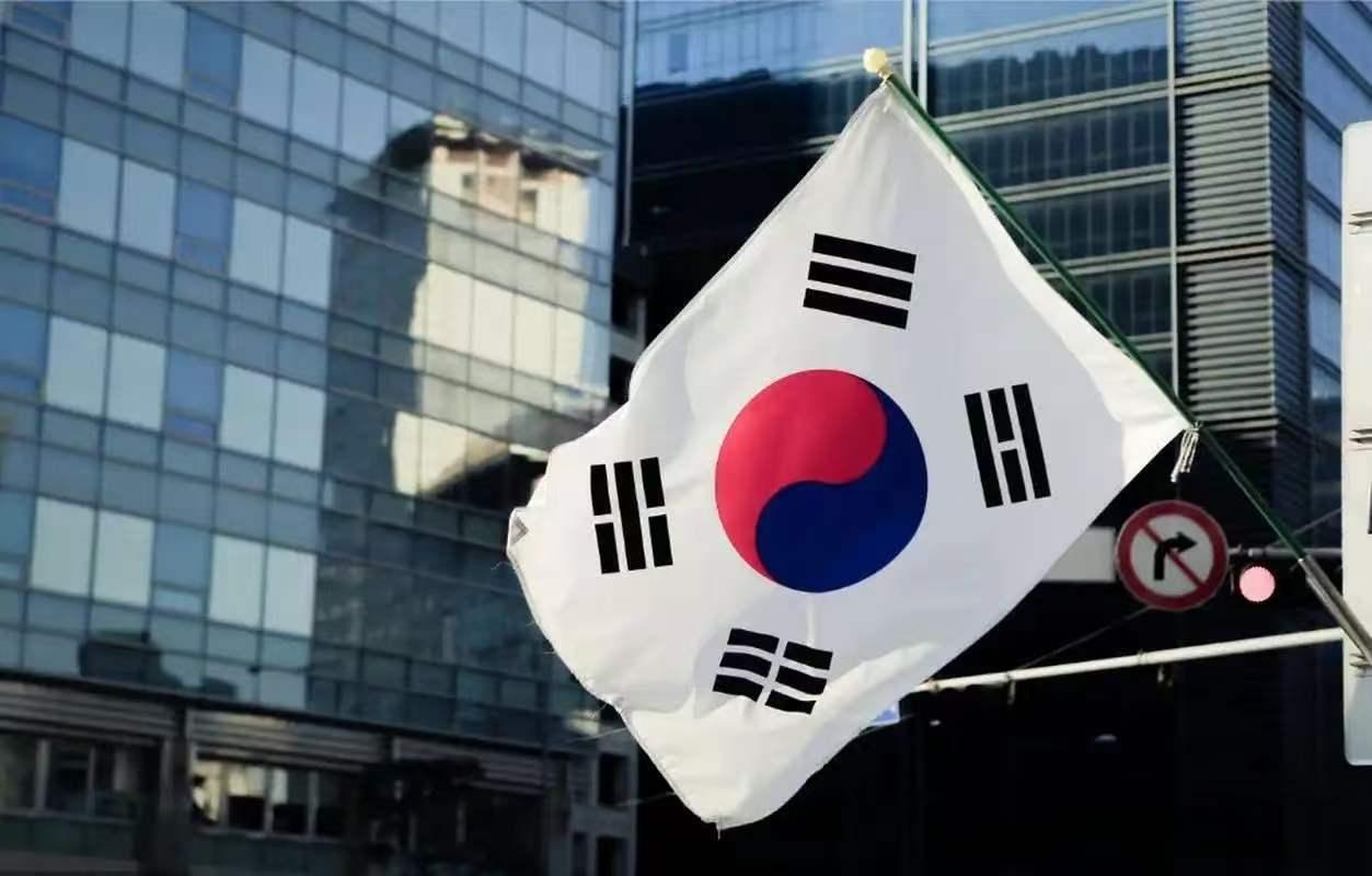 审判李在明？韩国保守派是好日子过久了10月3号，韩国保守派国民力量党在首尔举行