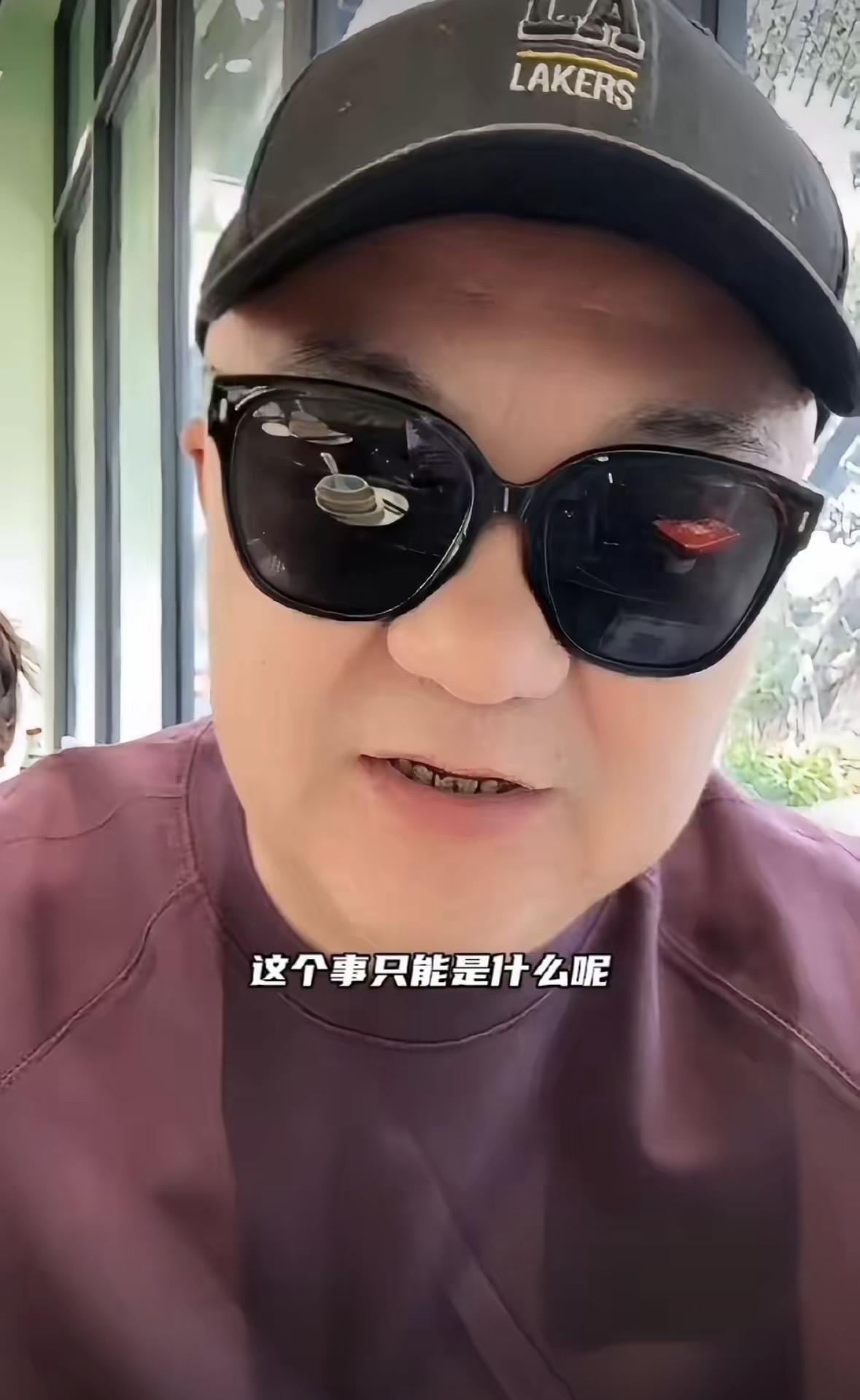 董路怒斥家长：我辛辛苦苦带了你孩子9年，连谢谢都没有！前几天，董路在直播中怒