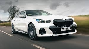 上月，BMW5系创造了上市以来最高单月销量的记录。燃油+纯电合计卖了1.4万