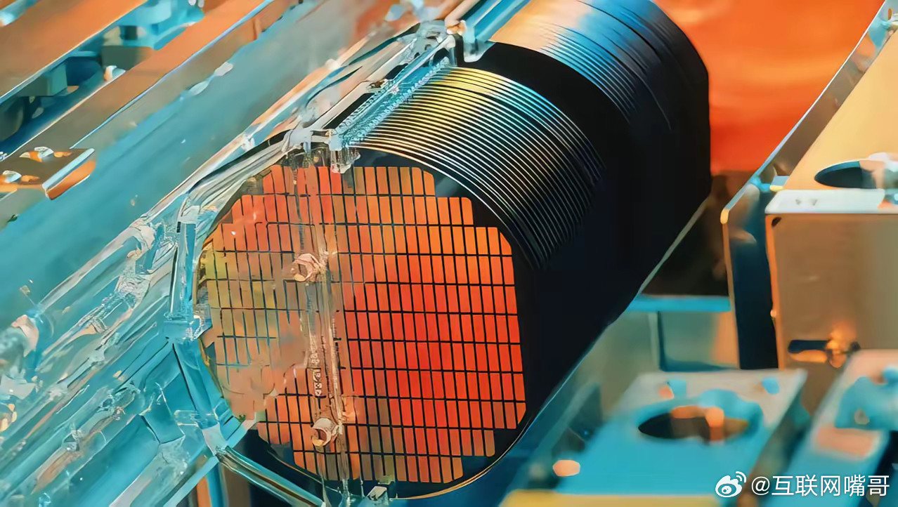 中国存储芯片新里程碑！青岛建成全球首条“8英寸磁性随机存储芯片”量产线据4月3日