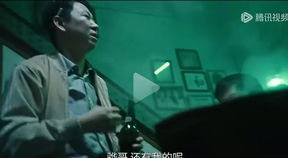 《扫毒风暴》卢少骅最终还是选择和金永祥合作，拿着200万的订金，先去把曾经欠下的
