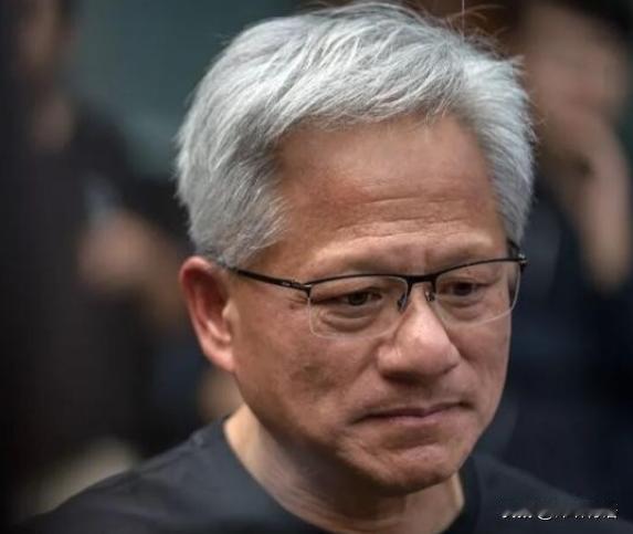 预判了美国的预判！就在美国高调官宣封禁AI芯片第二天，英国媒体就爆出猛料：中国科